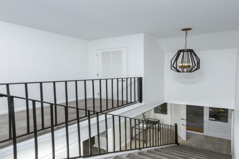 Photo of property in 2/15 Saltburn Road, Milford, Auckland, 0620