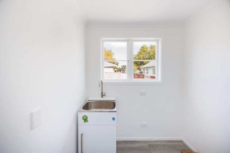 Photo of property in 73 Rangiora Avenue, Roslyn, Palmerston North, 4414