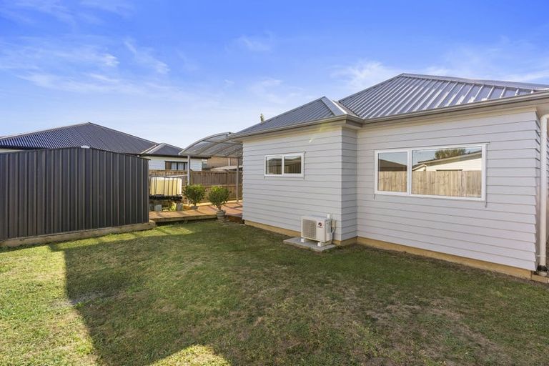 Photo of property in 24 Holcroft Street, Papakura, 2110