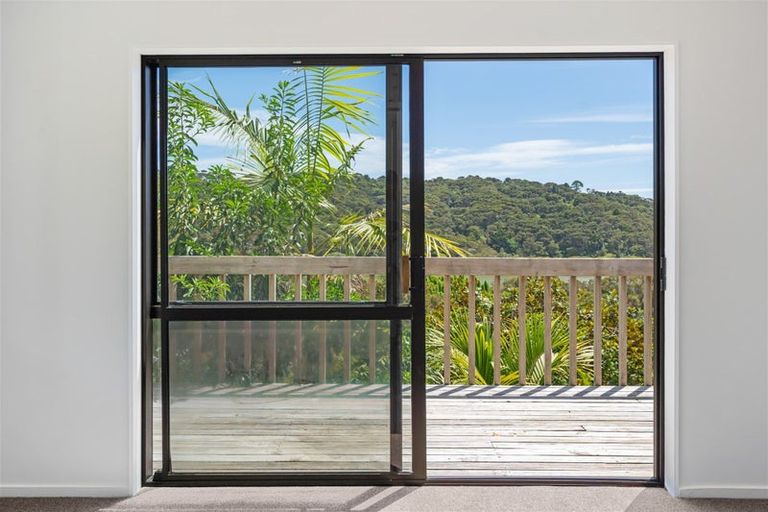 Photo of property in 79 Yorke Road, Haruru, 0204