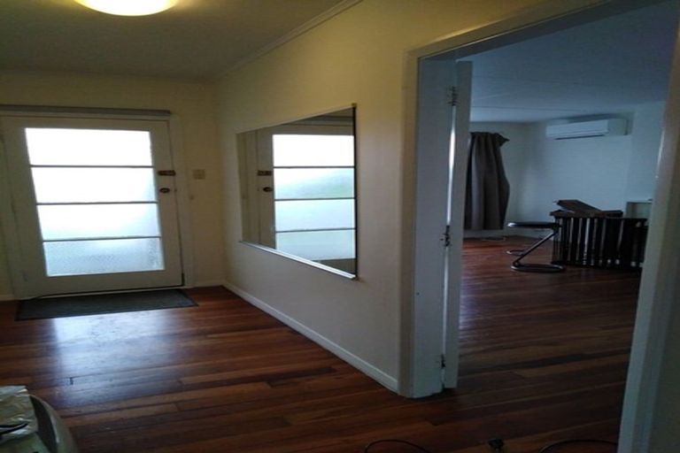 Photo of property in 43 Justine Street, Cannons Creek, Porirua, 5024