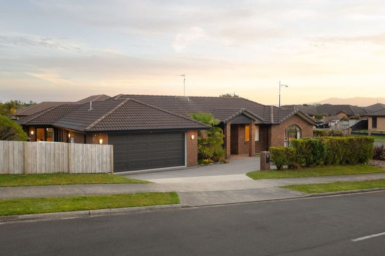 Photo of property in 102 Barrington Drive, Huntington, Hamilton, 3210