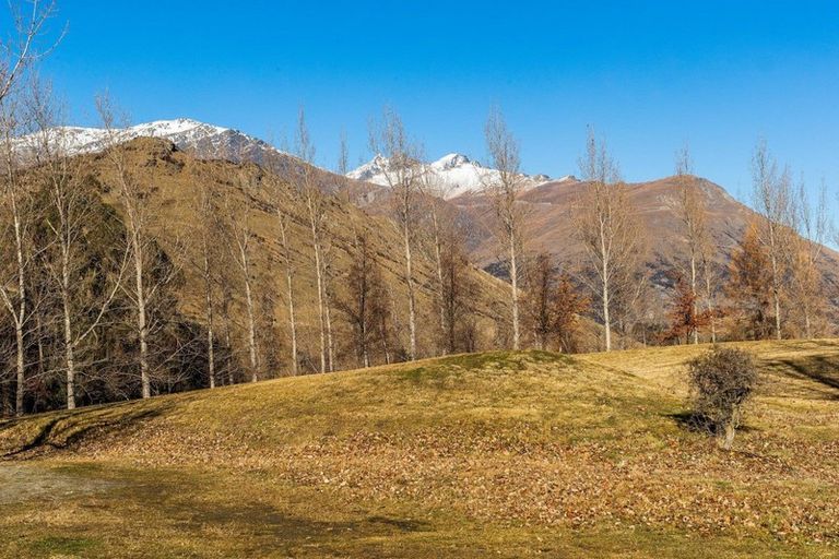 Photo of property in 5 Bendemeer Lane, Lake Hayes, Queenstown, 9371