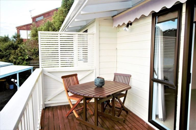 Photo of property in 5a Rangimaarie Crescent, Snells Beach, 0920