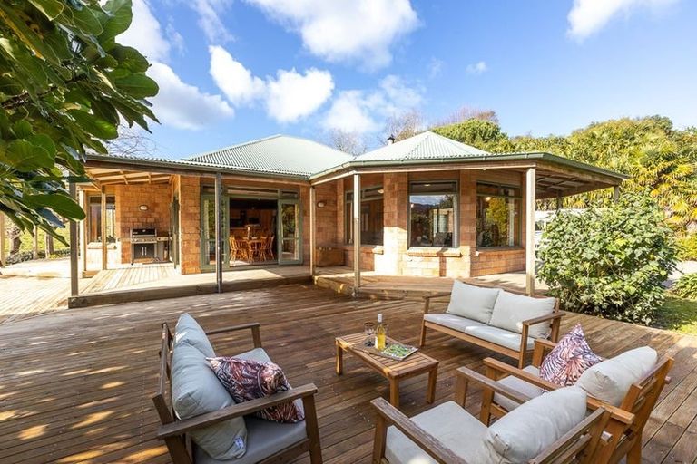 Photo of property in 22 Rosemount Road, Matakana, Warkworth, 0985