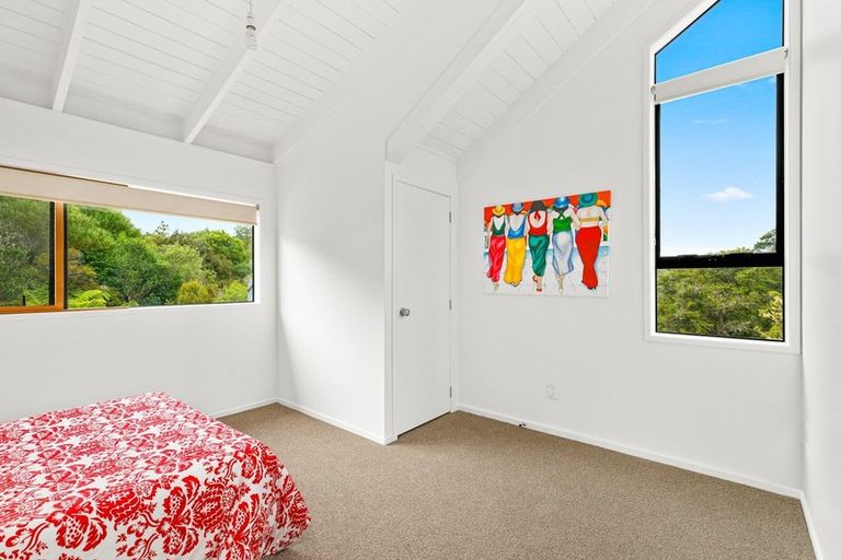 Photo of property in 961 Sandspit Road, Sandspit, Warkworth, 0982