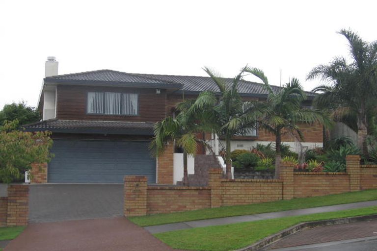 Photo of property in 30 San Bernadino Drive, Henderson, Auckland, 0612