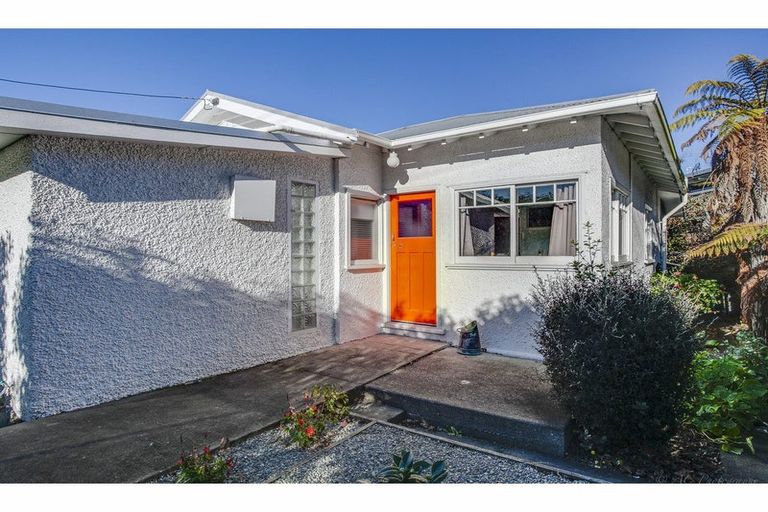 Photo of property in 1 Belfield Street, Waimataitai, Timaru, 7910