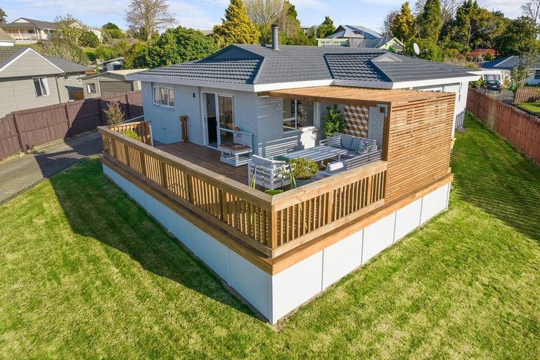 Photo of property in 37 Sheridan Crescent, Leamington, Cambridge, 3432