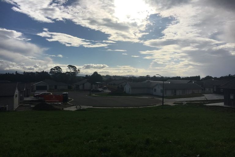 Photo of property in 8 Madeleine Place, Omokoroa, 3114