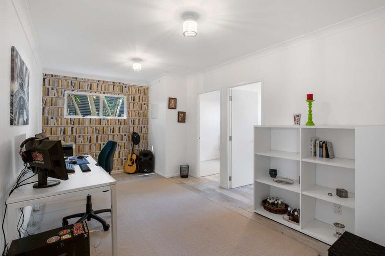 Photo of property in 83 Rangatira Road, Beach Haven, Auckland, 0626