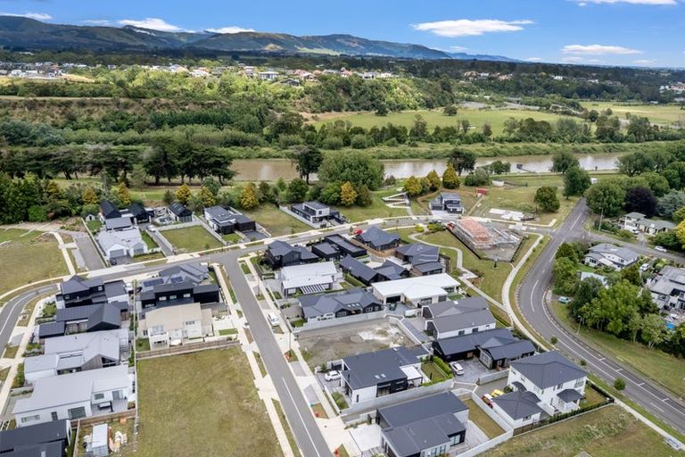 Photo of property in 40 Memorial Drive, Hokowhitu, Palmerston North, 4410