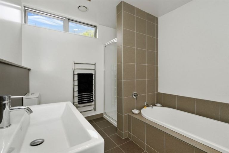 Photo of property in 38 Courtenay Street, St Albans, Christchurch, 8014