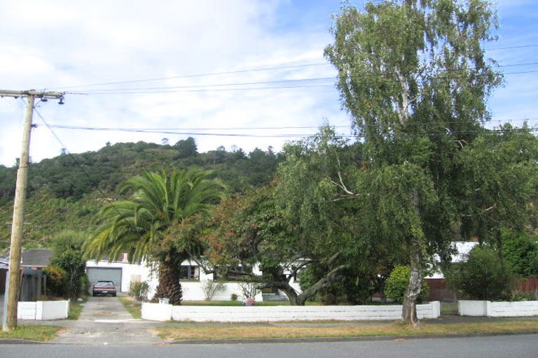 Photo of property in 65 Wilford Street, Wallaceville, Upper Hutt, 5018