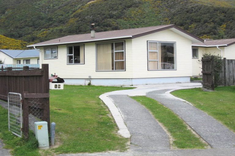 Photo of property in 19 Dewsbury Grove, Wainuiomata, Lower Hutt, 5014