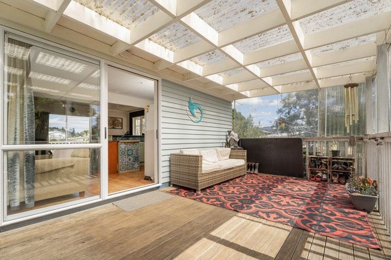 Photo of property in 3 Daphne Road, Tairua, 3508