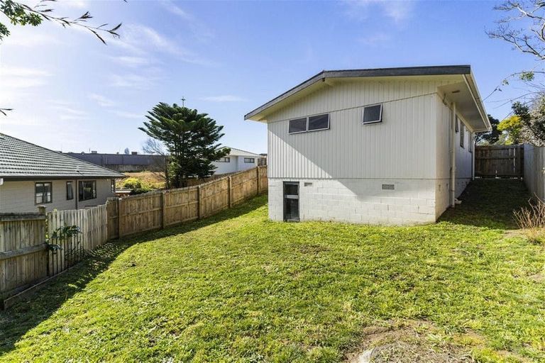 Photo of property in 7d Yeoman Place, Howick, Auckland, 2014