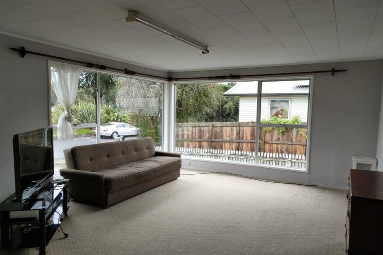 Photo of property in 156 Sunnynook Road, Sunnynook, Auckland, 0620