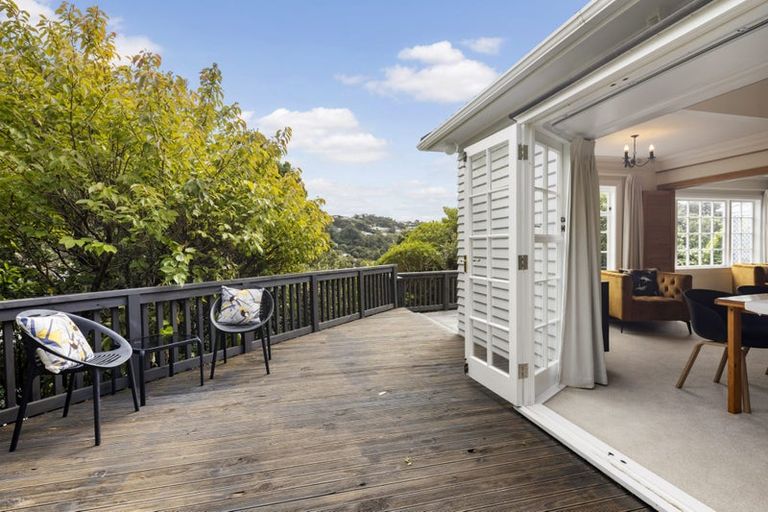 Photo of property in 32 Harland Street, Brooklyn, Wellington, 6021