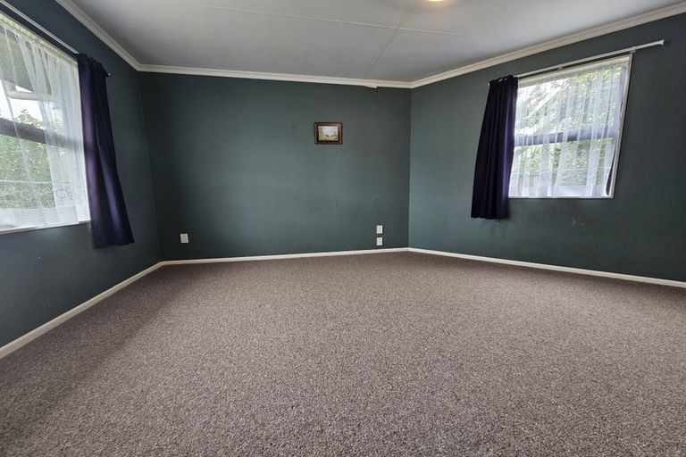 Photo of property in 8a Busby Place, Awapuni, Palmerston North, 4412