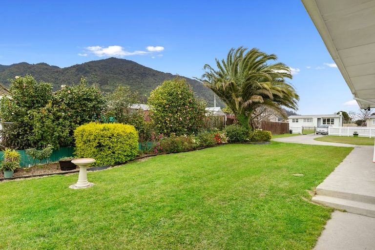 Photo of property in 8 Wyatt Avenue, Te Aroha, 3320