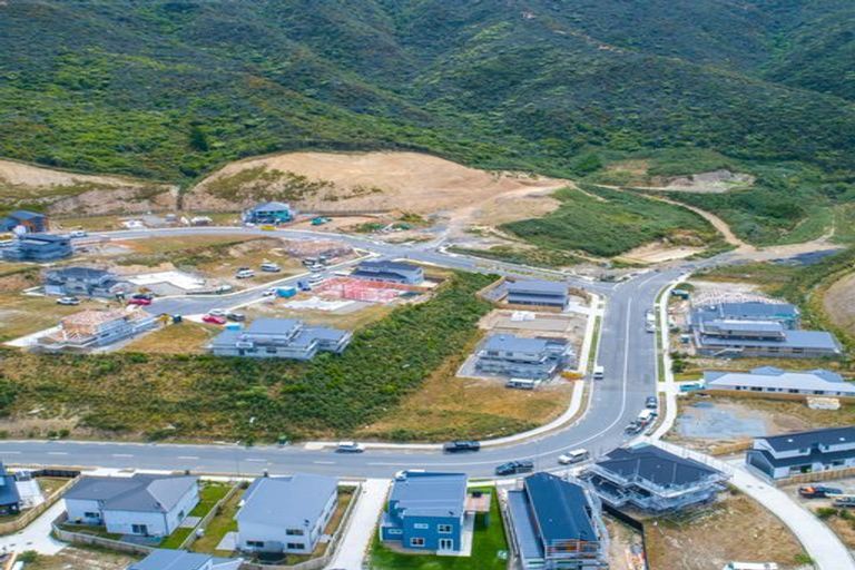 Photo of property in 131 Silverstream Road, Crofton Downs, Wellington, 6035