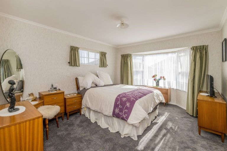 Photo of property in 550 Queen Street East, Levin, 5510