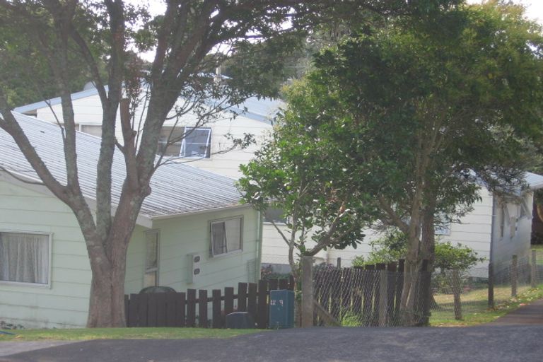 Photo of property in 5 Camrose Place, Glenfield, Auckland, 0629