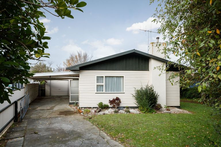 Photo of property in 5 Parkland Crescent, Terrace End, Palmerston North, 4410