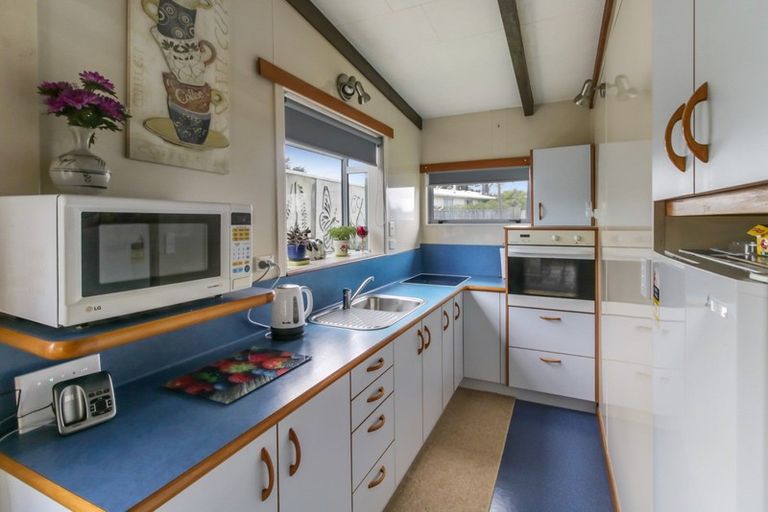 Photo of property in 59 Rua Avenue, Waitarere Beach, Levin, 5510