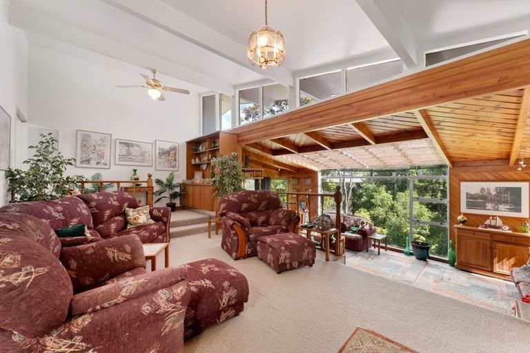 Photo of property in 43 Neal Avenue, Glenfield, Auckland, 0629