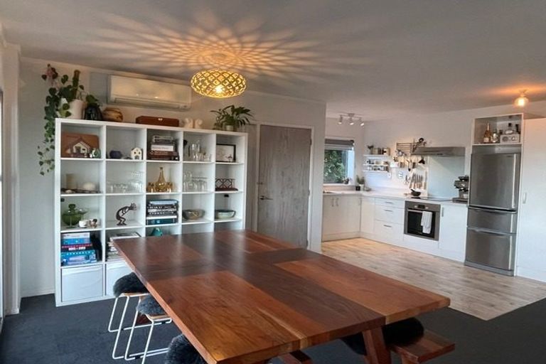 Photo of property in 6/66 Victoria Road, Devonport, Auckland, 0624