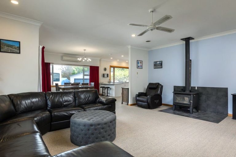 Photo of property in 36 Kent Street, Picton, 7220