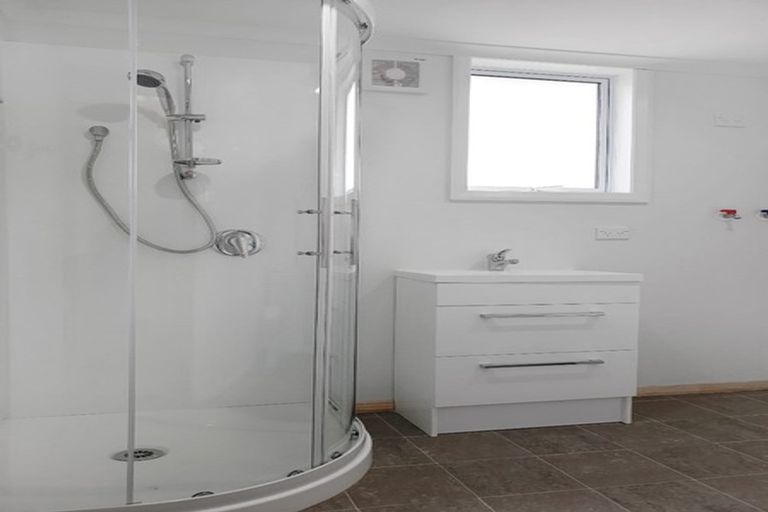 Photo of property in 2 Richmond Street, Cambridge, 3434