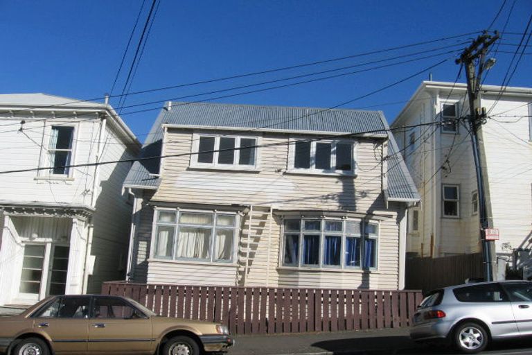 Photo of property in 57 Roxburgh Street, Mount Victoria, Wellington, 6011