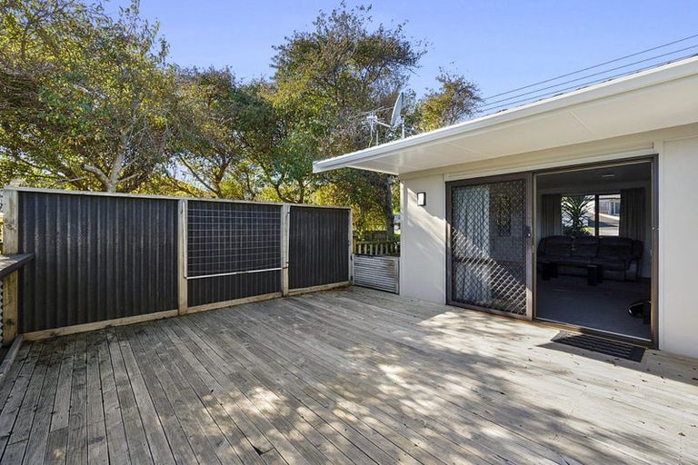 Photo of property in 194 Mangorei Road, Merrilands, New Plymouth, 4312