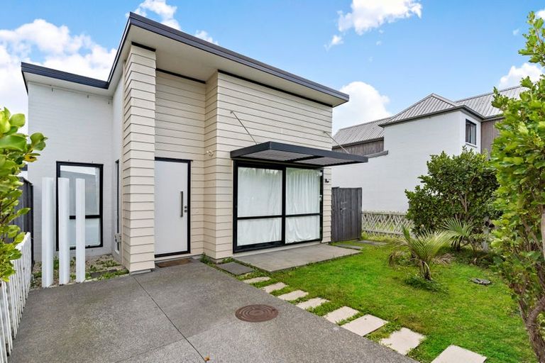 Photo of property in 10 Grey Warbler Road, Hobsonville, Auckland, 0616
