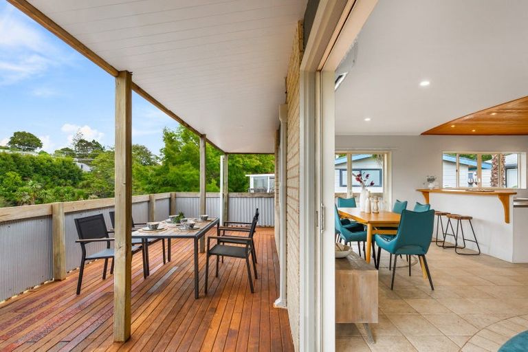 Photo of property in 6 Donald Street, Stanmore Bay, Whangaparaoa, 0932