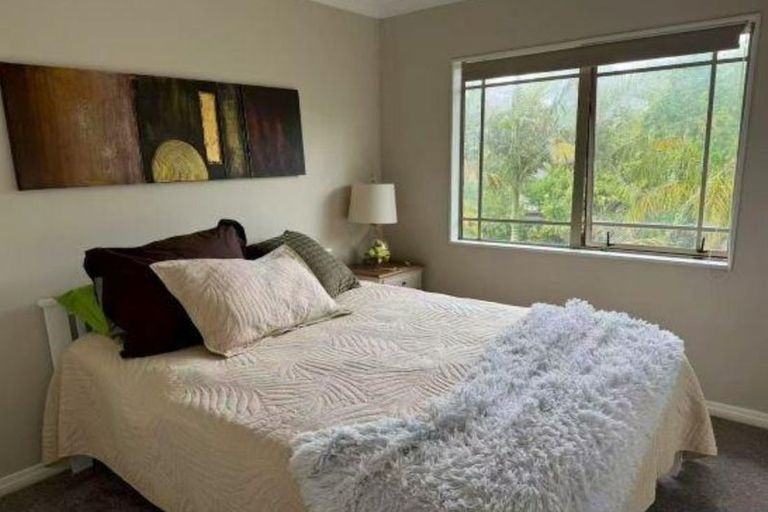 Photo of property in 35 Helvetia Drive, Browns Bay, Auckland, 0630
