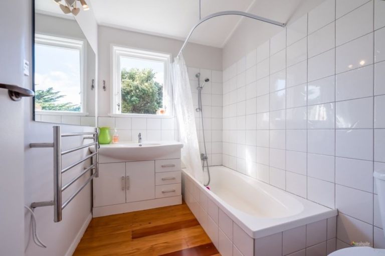 Photo of property in 100 Hill Road, Belmont, Lower Hutt, 5010