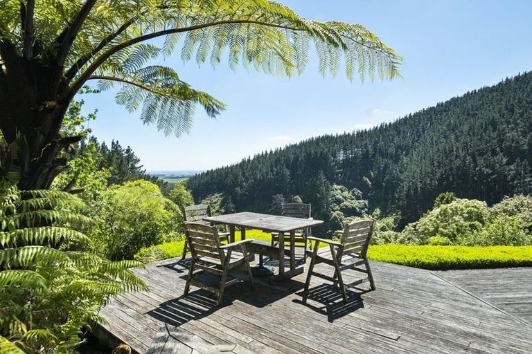 Photo of property in 562 Turitea Road, Turitea, Palmerston North, 4472