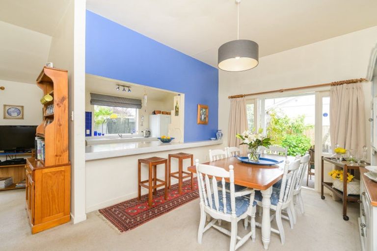 Photo of property in 24 Ranfurly Street, Hokowhitu, Palmerston North, 4410