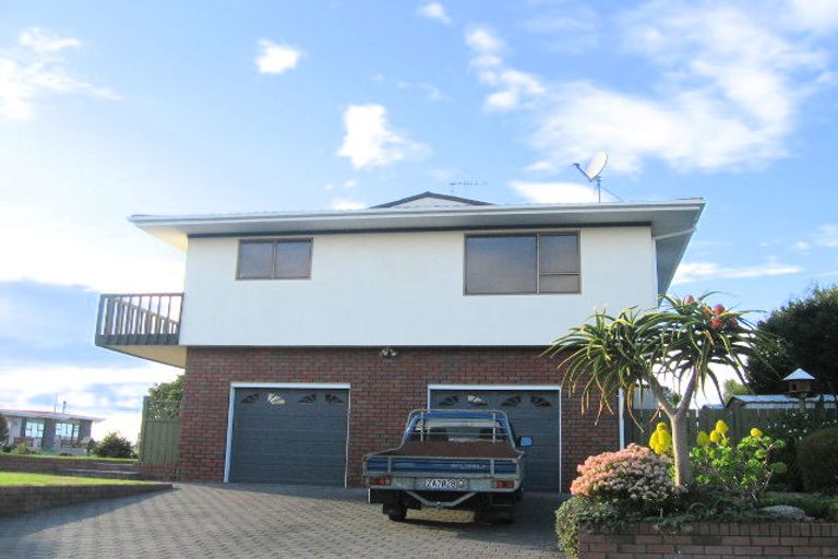 Photo of property in 2 Thurley Place, Bay View, Napier, 4104