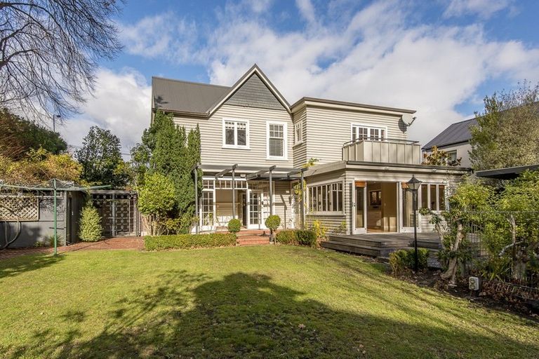 Photo of property in 37 Holmwood Road, Merivale, Christchurch, 8014