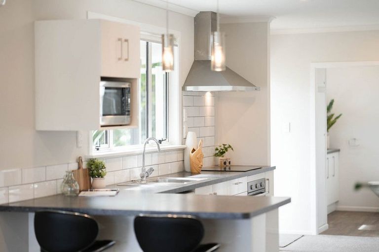 Photo of property in 40 Seddon Street, Waikanae, 5036