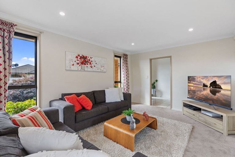 Photo of property in 168 Waterside Drive, Pyes Pa, Tauranga, 3112