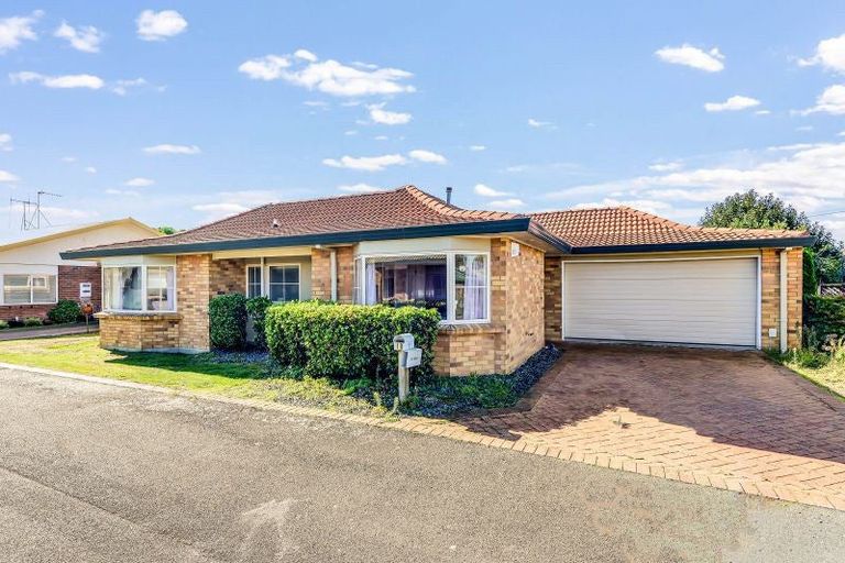 Photo of property in 10 Longford Court, Forest Lake, Hamilton, 3200