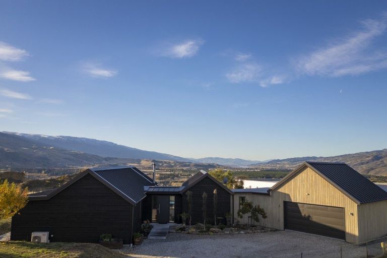 Photo of property in 112 Hall Road, Bannockburn, Cromwell, 9384