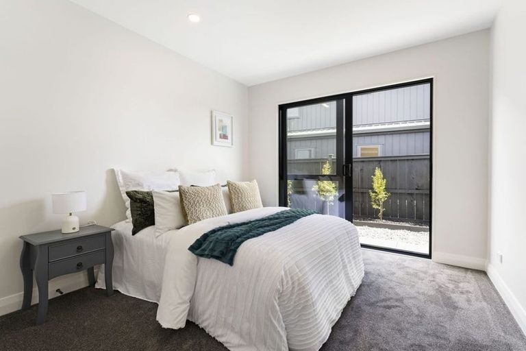 Photo of property in 51 Emerald Avenue, Rosehill, Papakura, 2113