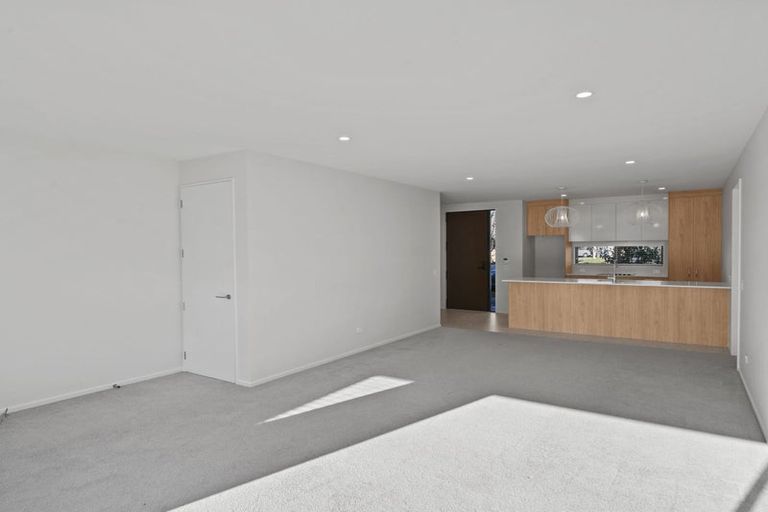 Photo of property in 17 Eminence Drive, Northwood, Christchurch, 8051